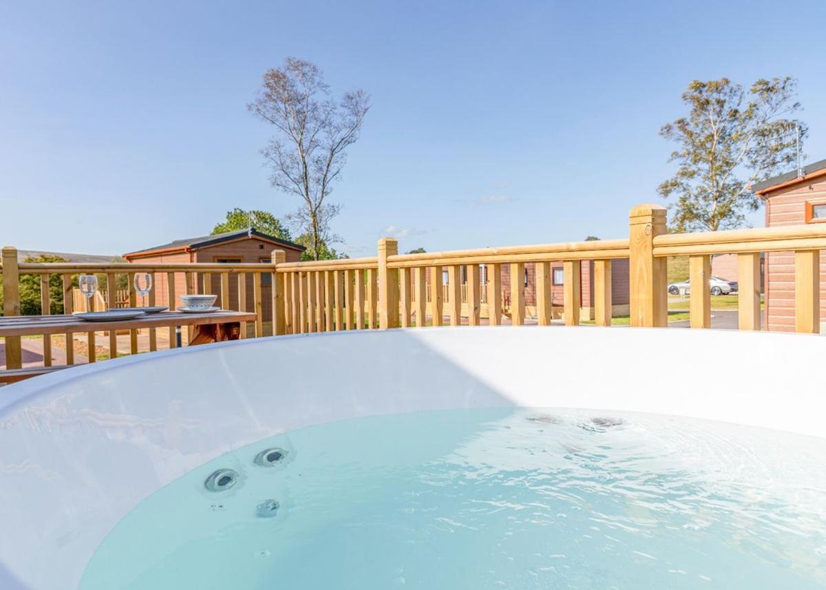 Great Harlow Views Newby  Екстер'єр фото